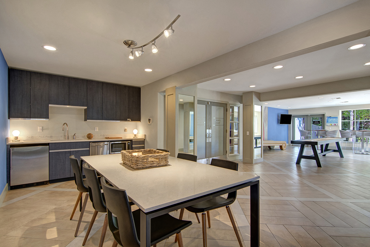 Clubhouse Kitchen | Apartments In Mukilteo WA | On The Green