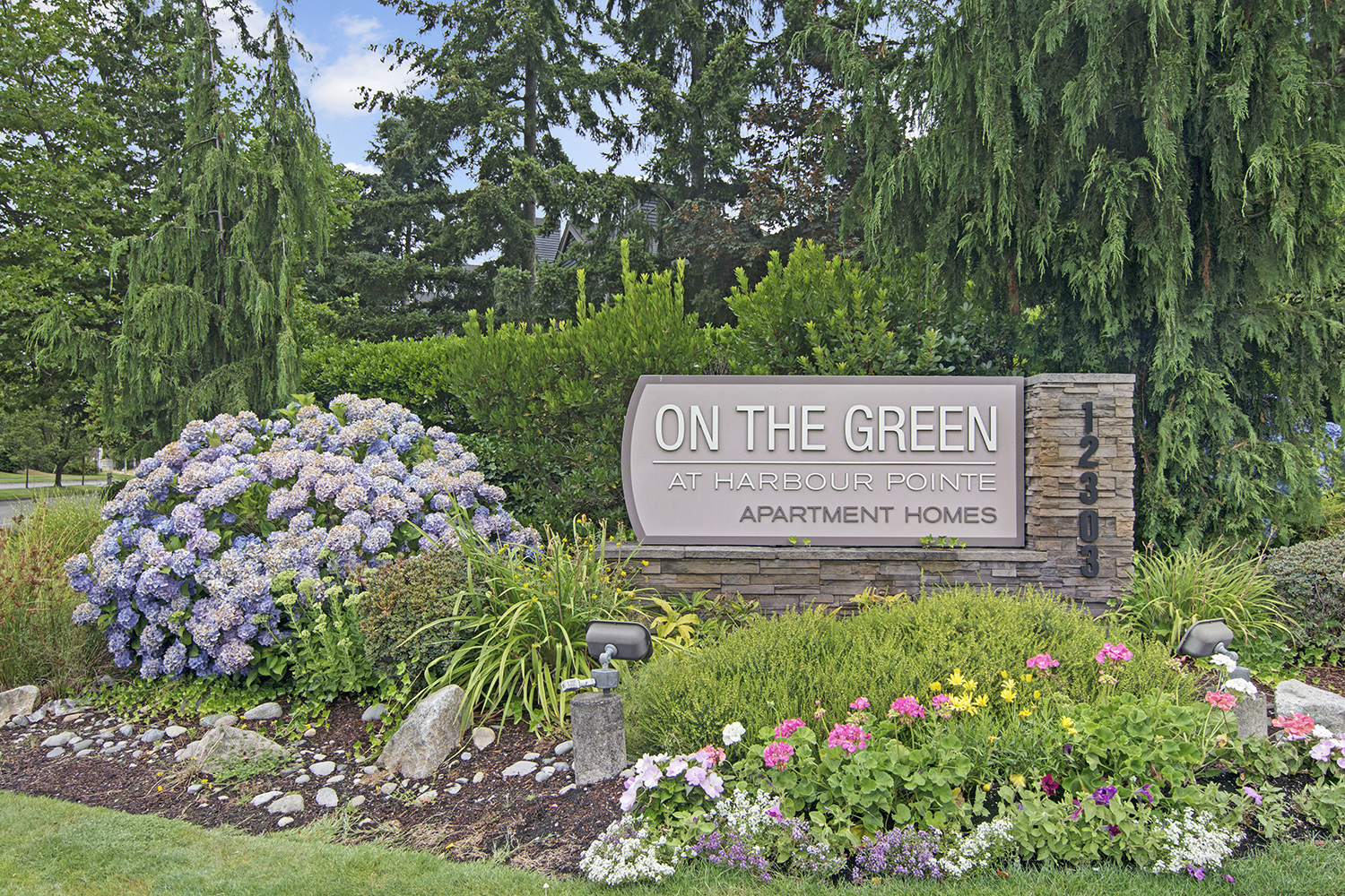 Entrance | Apartments For Rent In Mukilteo WA | On The Green at Harbour Pointe