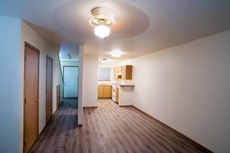 302 SE 105Th Ave 1-2 Beds Apartment for Rent - Photo Gallery 5