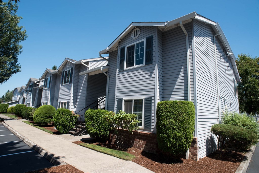 Alder Crossing Apartments, 12636 SE Alder ST Apt,1, Portland, OR RentCafe