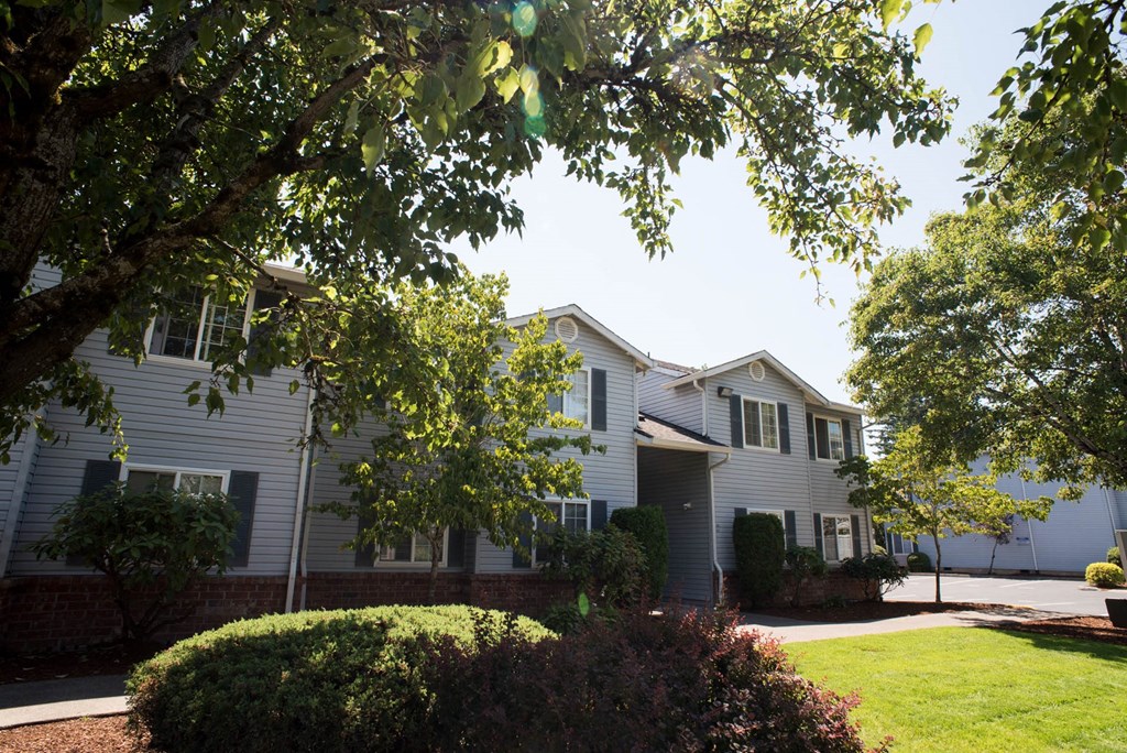 Alder Crossing Apartments, 12636 SE Alder ST Apt,1, Portland, OR RentCafe