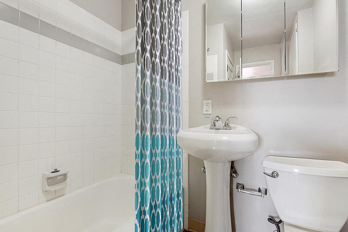 The Edge Apartments in Denver, CO