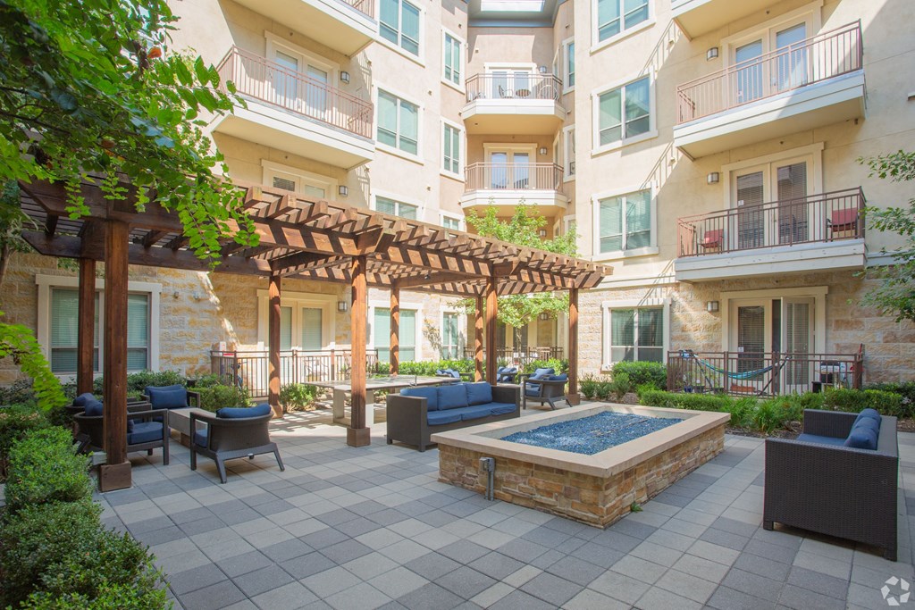 Photo of the courtyard with a overhang