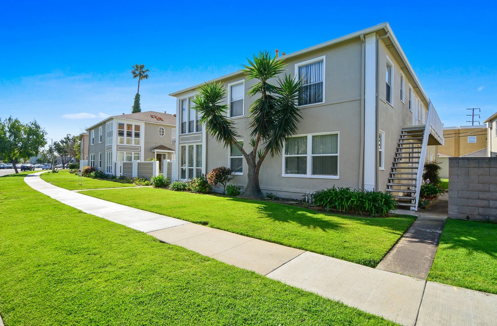 Banner Circle Apartments Apartments In Long Beach Ca