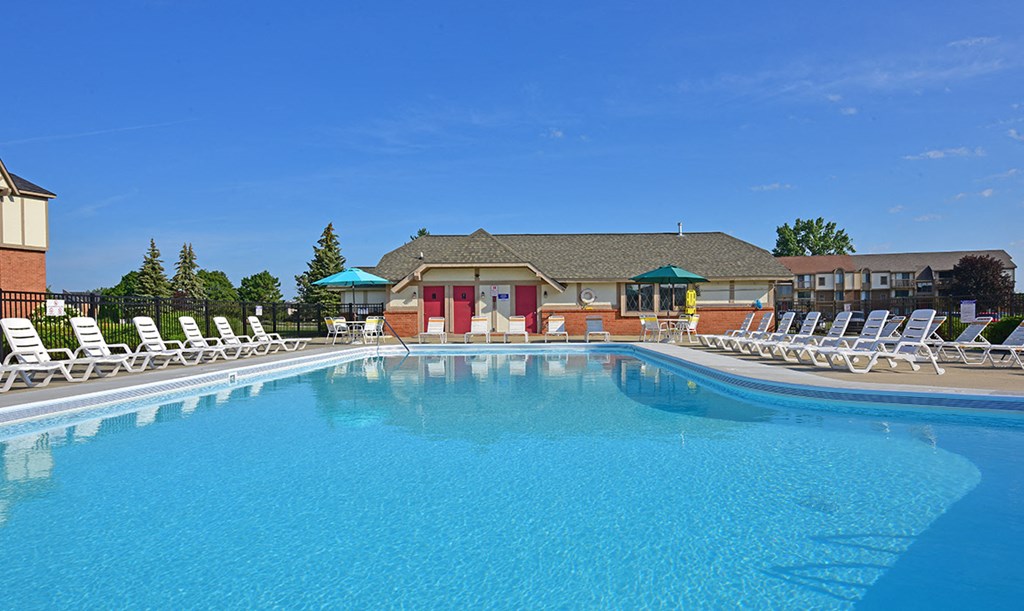 Large Outdoor Pool at Perry Place, Grand Blanc, MI