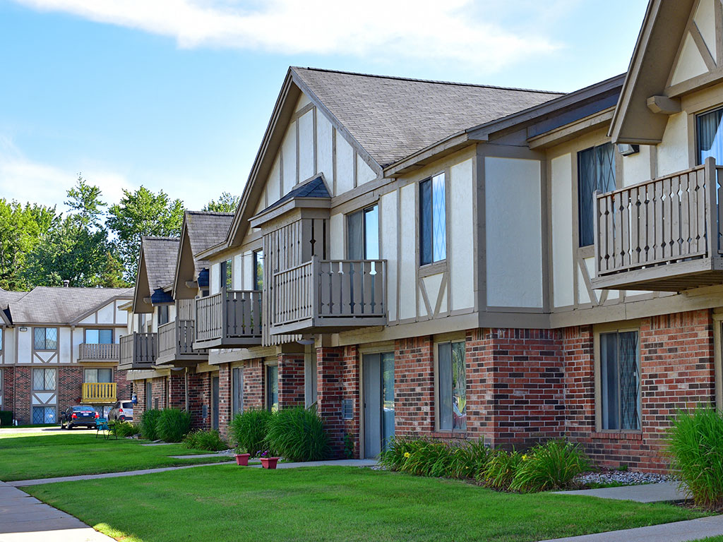 Private Balconies at Huntington Place, Essexville, 48732