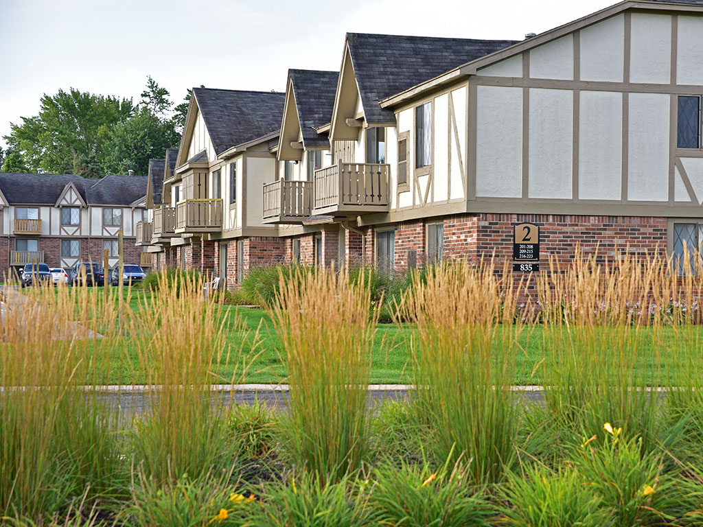 Beautiful Landscaping at Huntington Place, Essexville