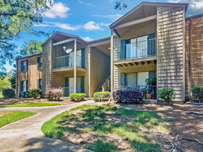 Woodridge Apartments, 1533 Raymond Road, Jackson, MS RENTCafé