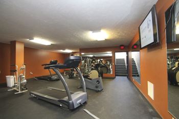 Fitness center with strength and cardio equipment at Eagle Run