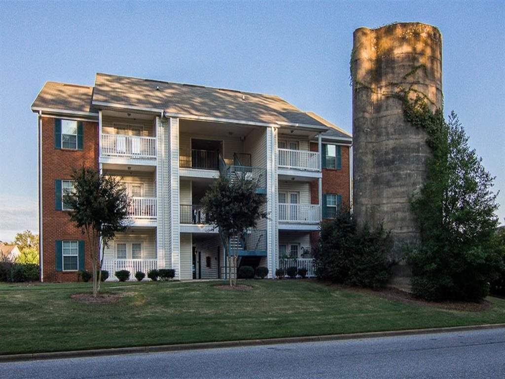 Apartments in Prattville Point at Fairview Gallery