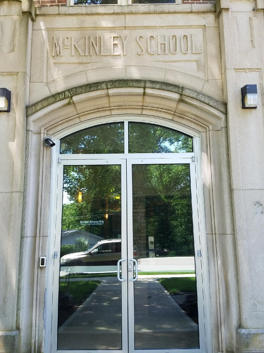 the entrance school with its glass doors