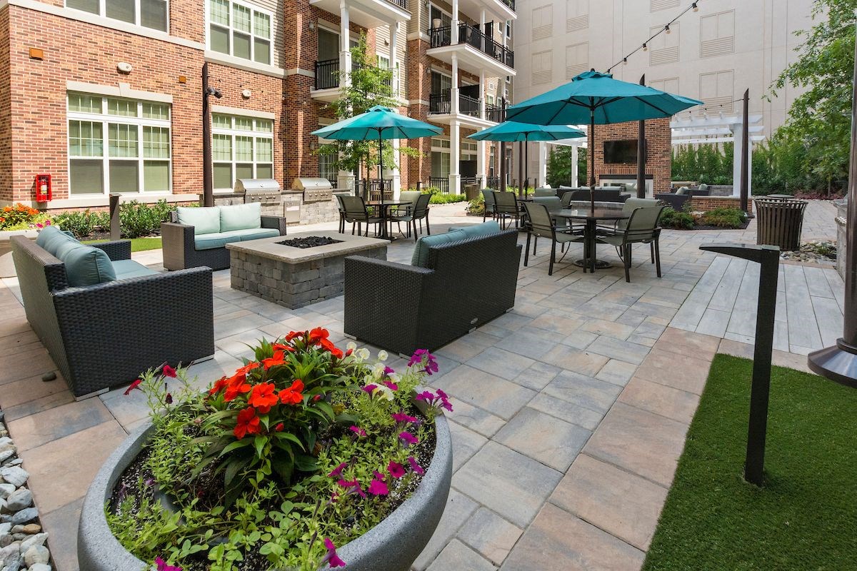 Woodmont Metro At Metuchen Station Apartments, 99 New Street, Metuchen