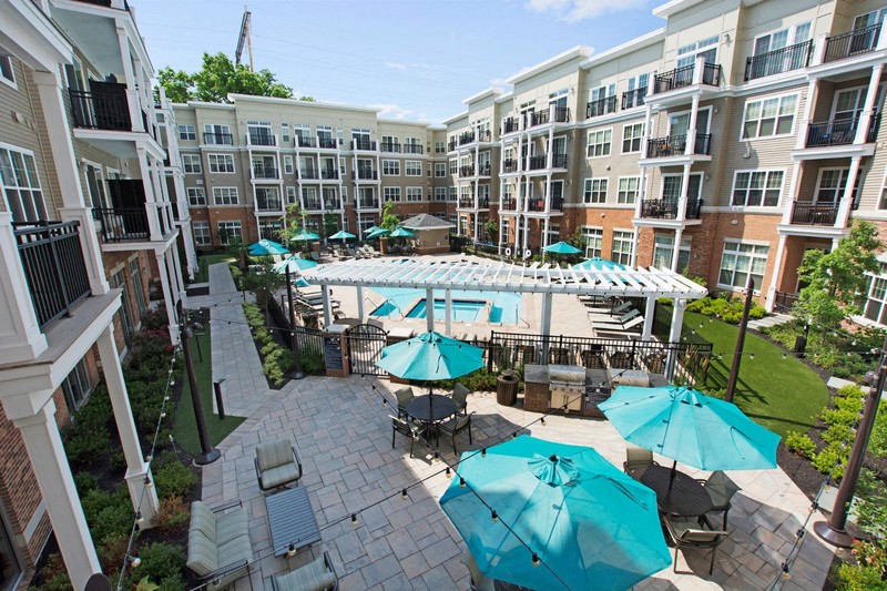 Woodmont Metro At Metuchen Station Apartments, 99 New Street, Metuchen