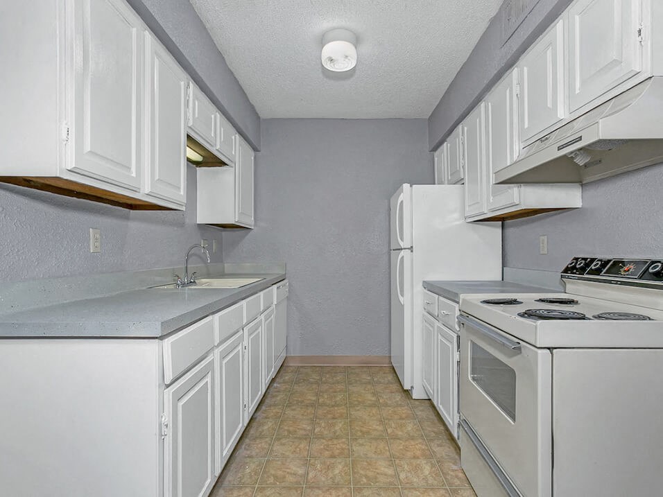 Mt Carmel Apartments with nice Kitchen