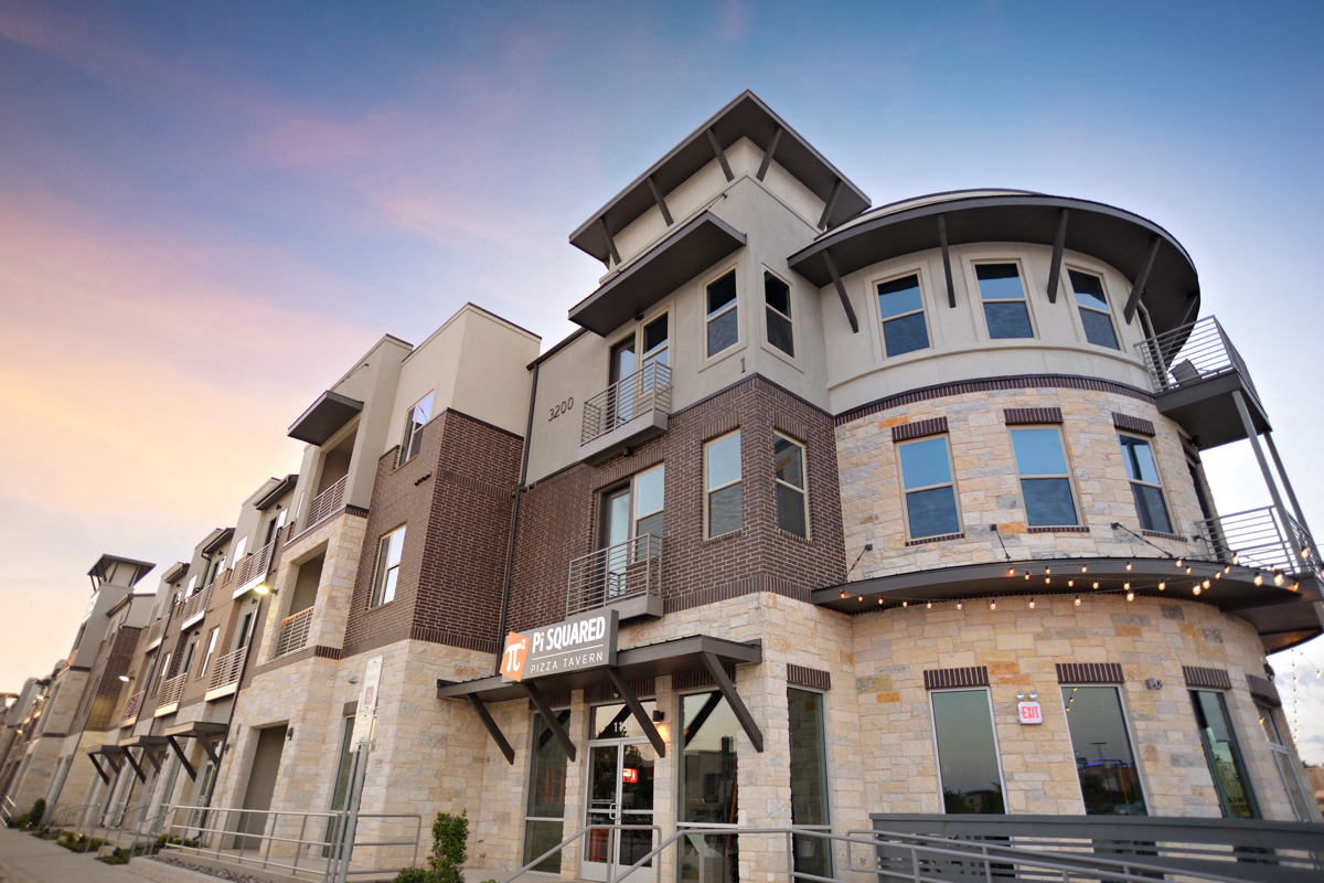 Epic Apartments Luxury Apartments in Denton, TX