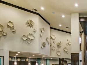Urban, mid rise apartments in Las Colinas