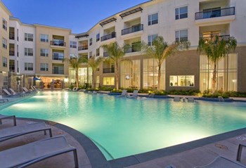 Swimming Pool Swimming Pool at Domain at CityCentre Apartments in Houston, Texas - Photo Gallery 2