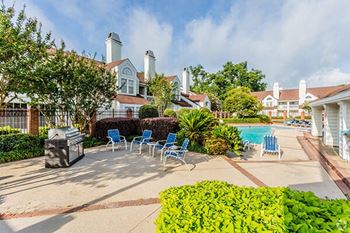 Picnic area at Rosewood apartments