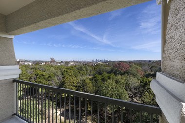 2301 South Mopac 1-3 Beds Apartment for Rent - Photo Gallery 1