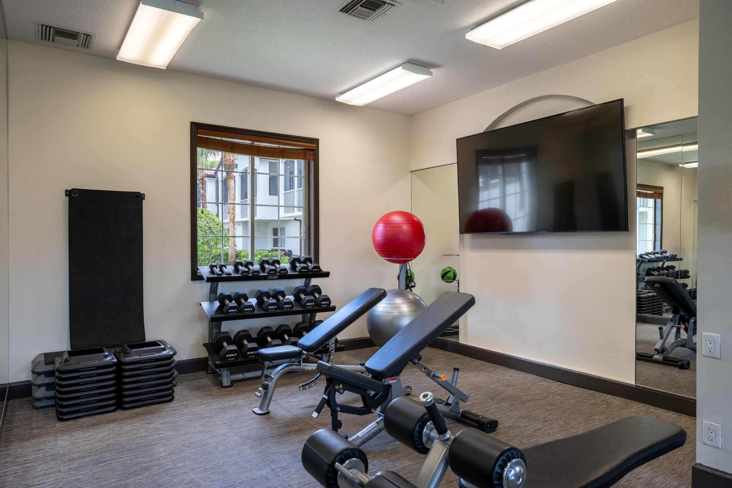 the gym at the preserve apartments