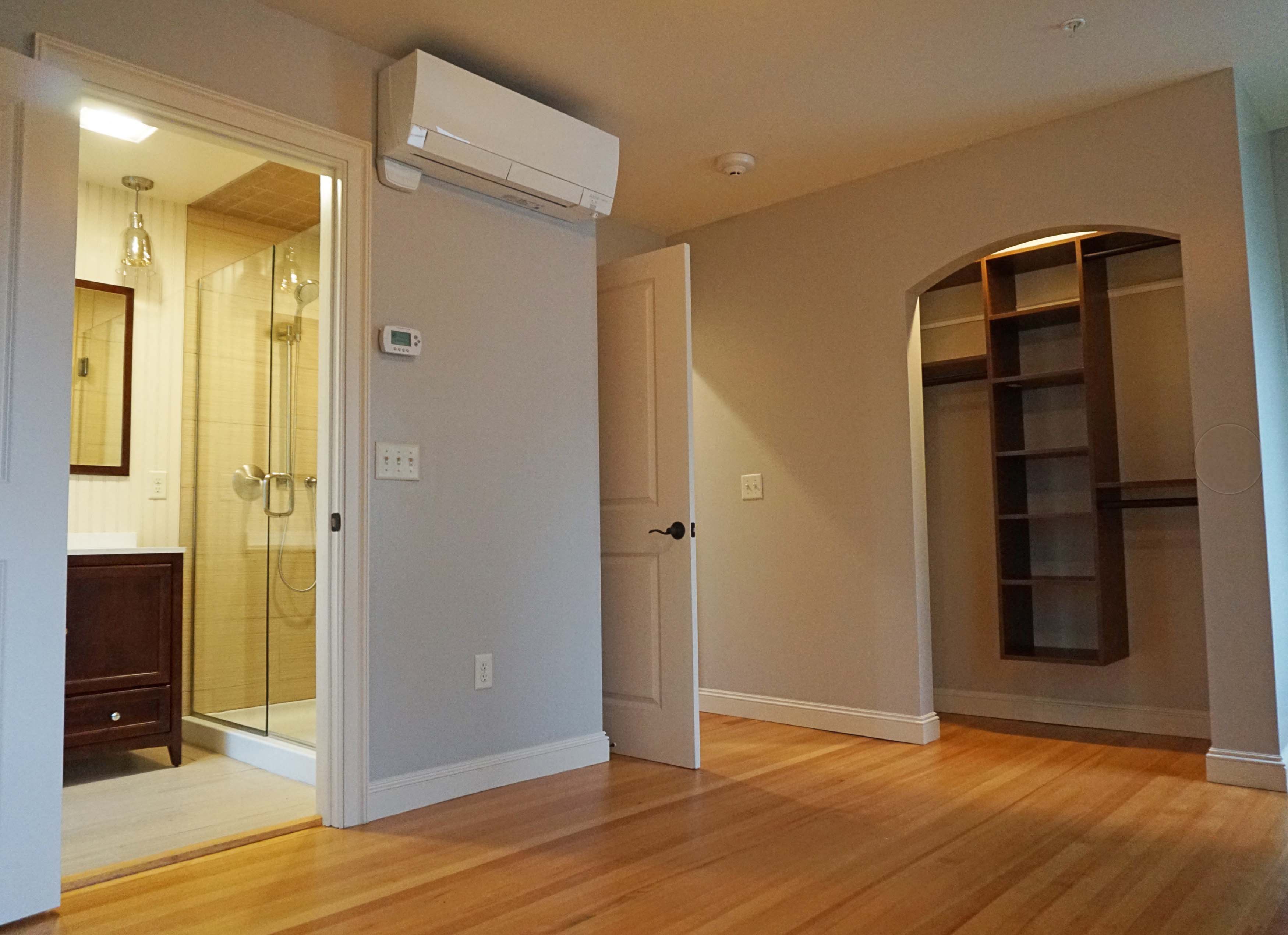 Walker House- Suite 7 Bedroom