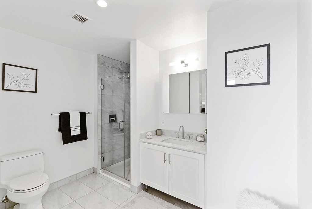 white bathroom at 65 Bay Street, Jersey City, NJ