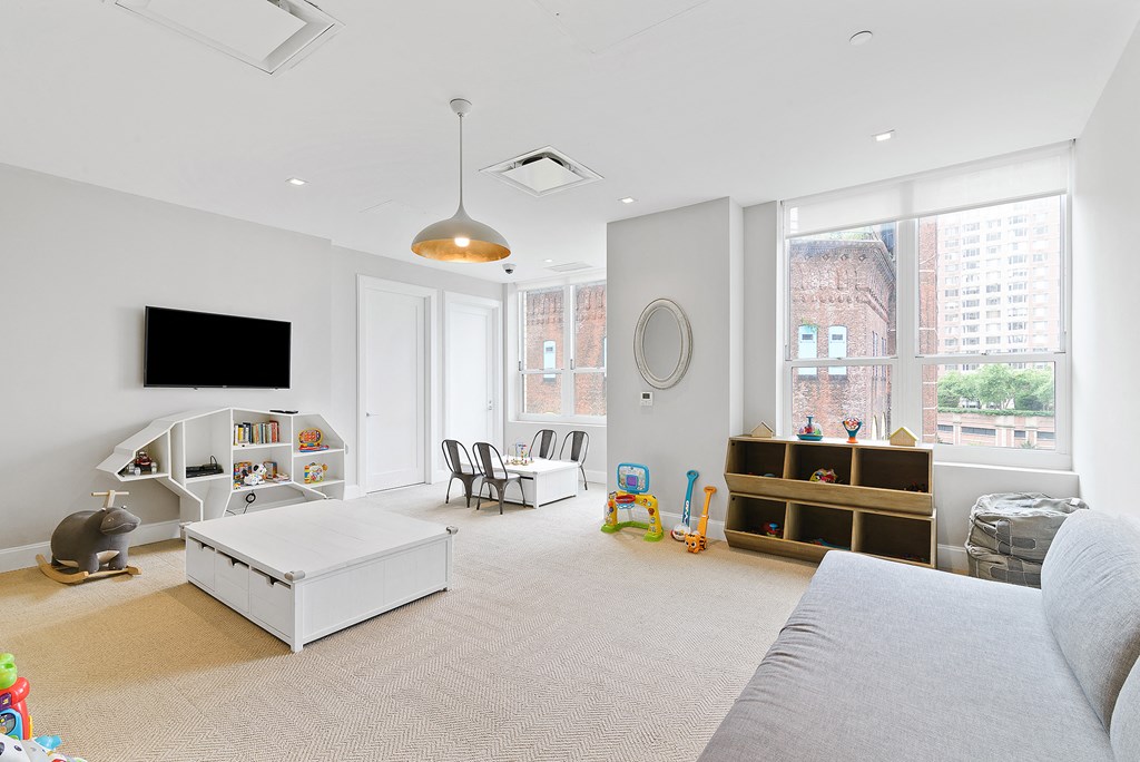 Kids room at 65 Bay Street, New Jersey