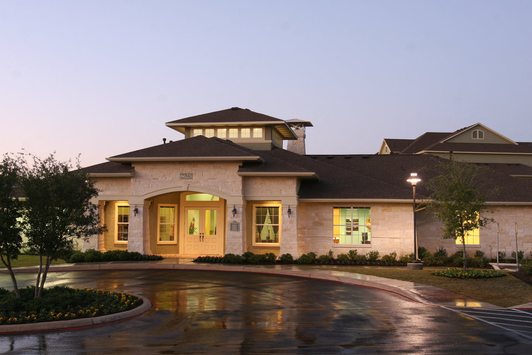 Artisan On The Bluff Apartments 6623 Babcock Road San Antonio Tx Rentcafe