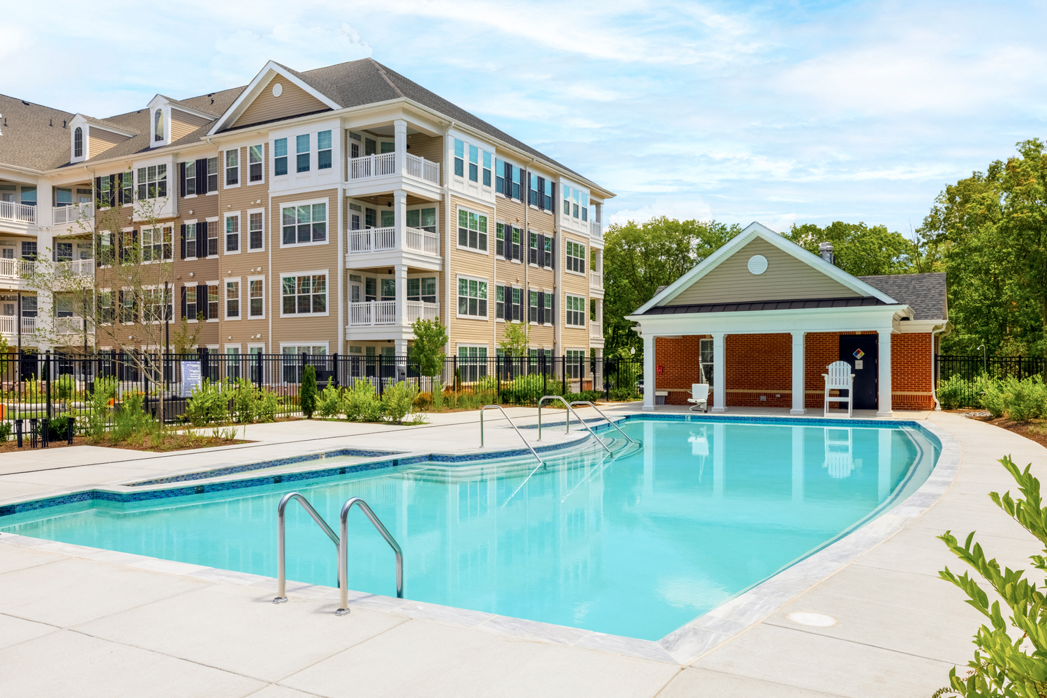 Designer Collection at Creekstone Village