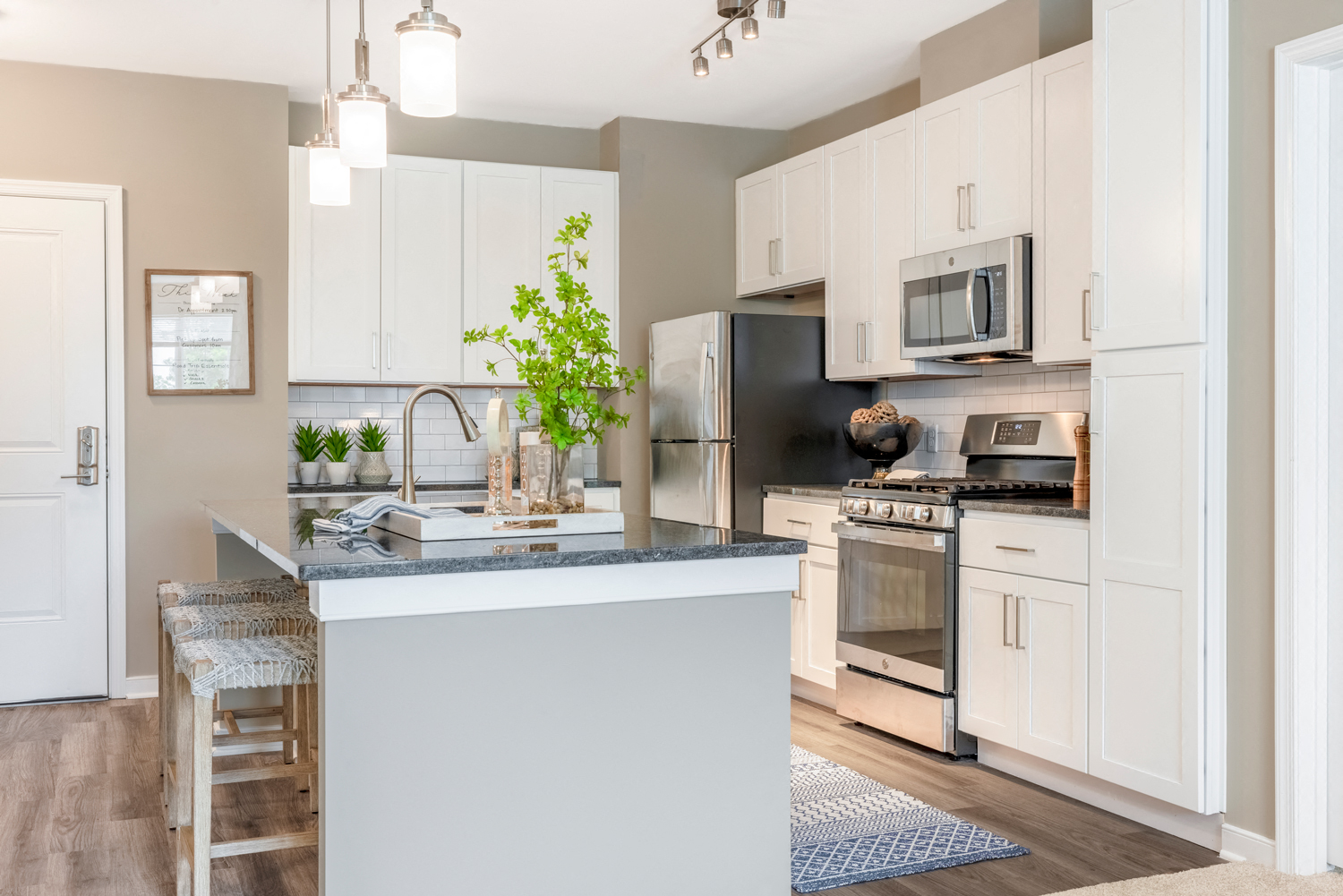 Designer Collection at Creekstone Village