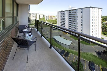 Rockford Apartments balcony with view of surrounding area in Toronto, ON - Photo Gallery 12