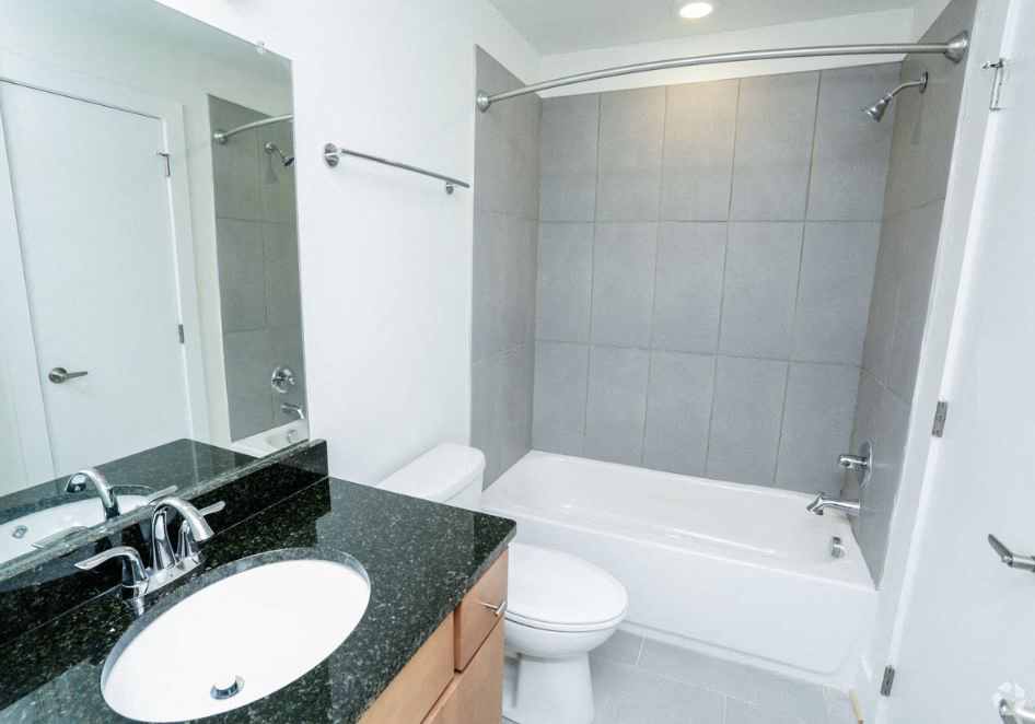 The Seaboard Building in Portsmouth VA bathroom