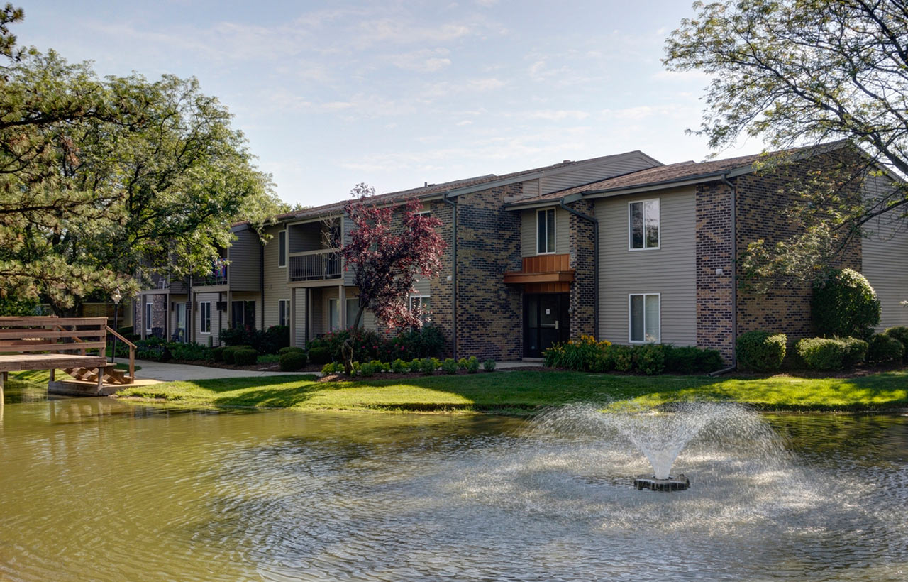 Briarbrook Apartment Homes Apartments in Wheaton, IL