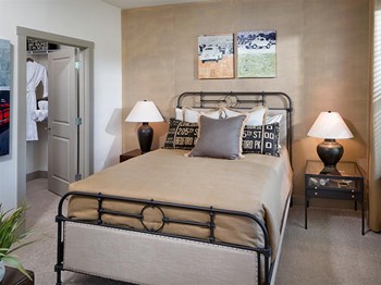 1710 Piedmont Hills Place 1-2 Beds Apartment for Rent - Photo Gallery 3
