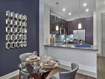 525 W. 24th Street 1-2 Beds Apartment for Rent - Photo Gallery 5
