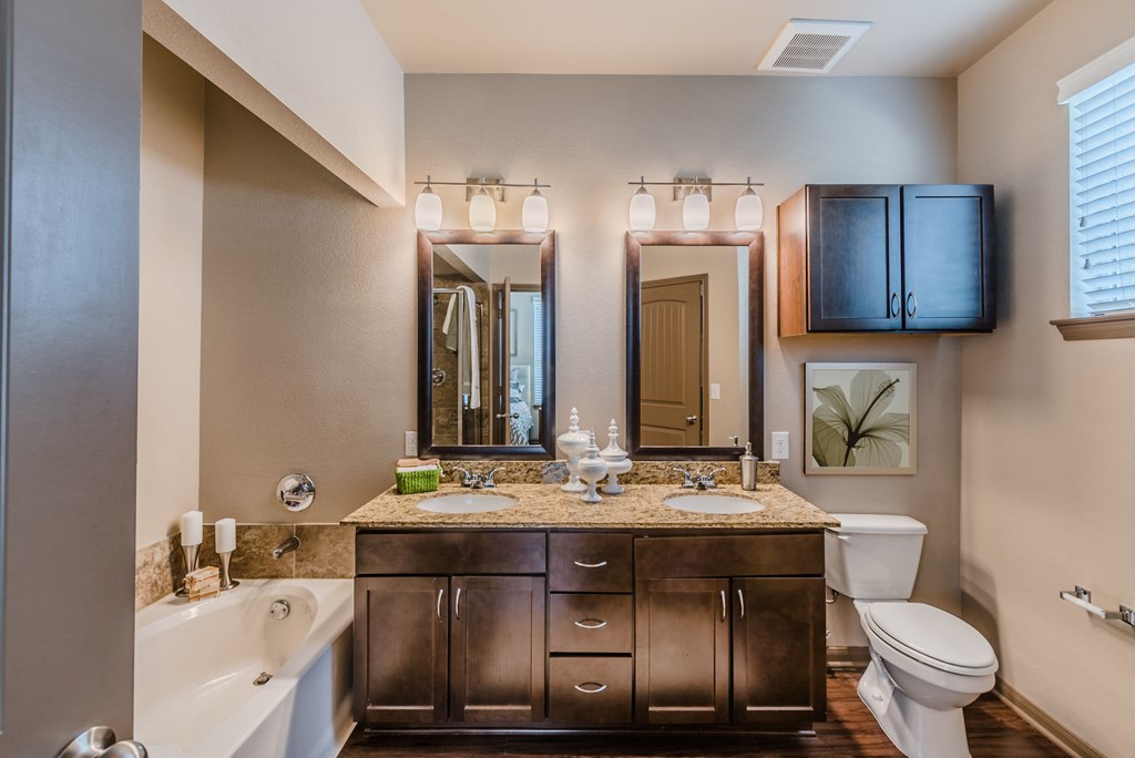 Lakewood Flats Apartments