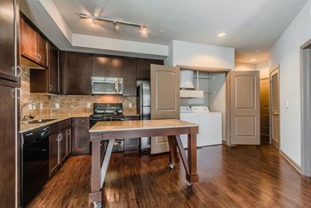 East Dallas, TX apartments for lease  - Photo Gallery 15
