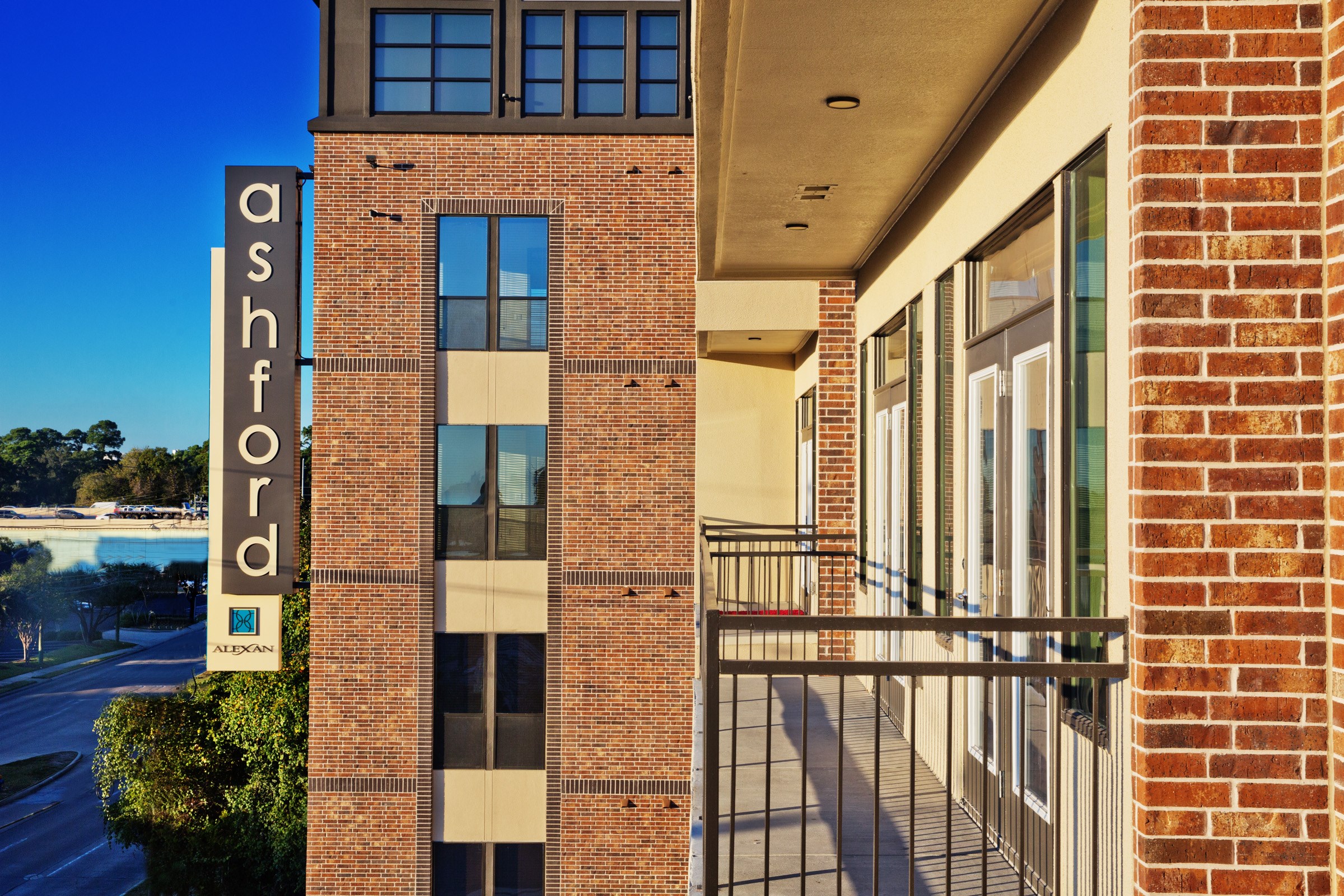  Ashford Apartments On Dairy Ashford with Best Design