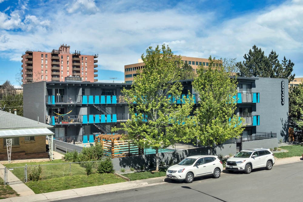 the building in which the hotel is located