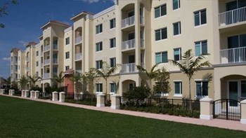 Florida-Doral-Cordoba-interior_ exterior building 3
