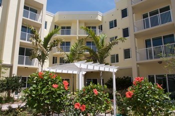 Florida-Doral-Cordoba-interior_ exterior building garden