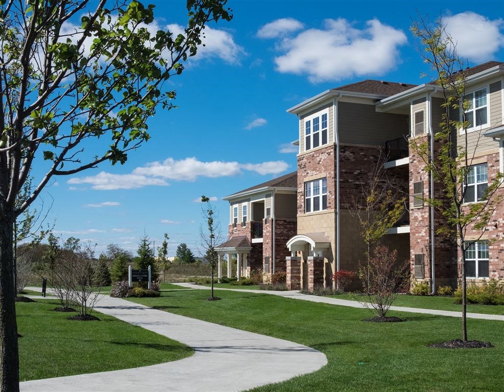 Algonquin Square Apartment Homes, 2400 Millbrook Dr, Algonquin, IL RentCafe