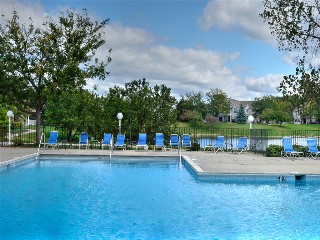 the swimming pool at the preserve at polk apartments