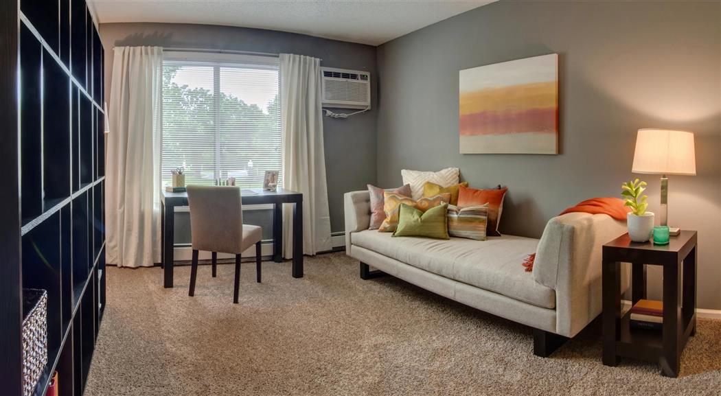 Spacious living room