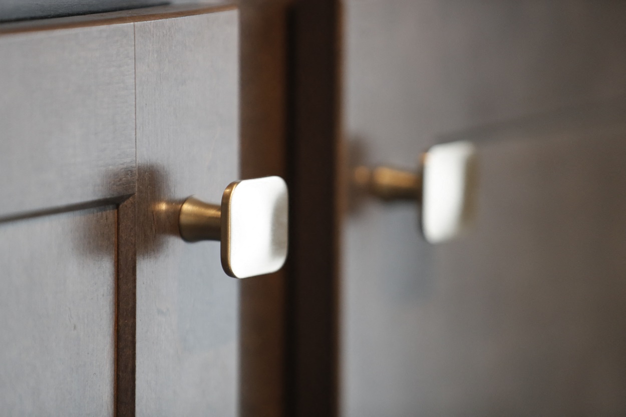cabinet handles