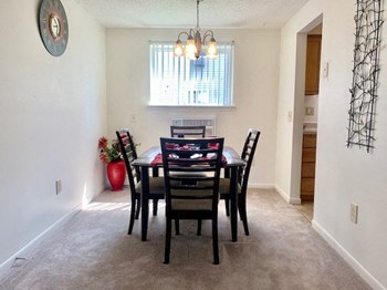161 Victor Ln 1-2 Beds Apartment for Rent - Photo Gallery 5