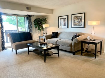 5 Whitney Ridge Rd Studio-3 Beds Apartment for Rent - Photo Gallery 4