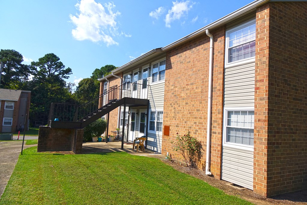 Exterior View at Pine Forest Apartments, Cleveland, 37312