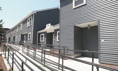 151 Walnut St 1-4 Beds Apartment for Rent