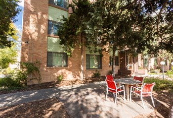 4321 Hale Parkway 1-2 Beds Apartment for Rent - Photo Gallery 2